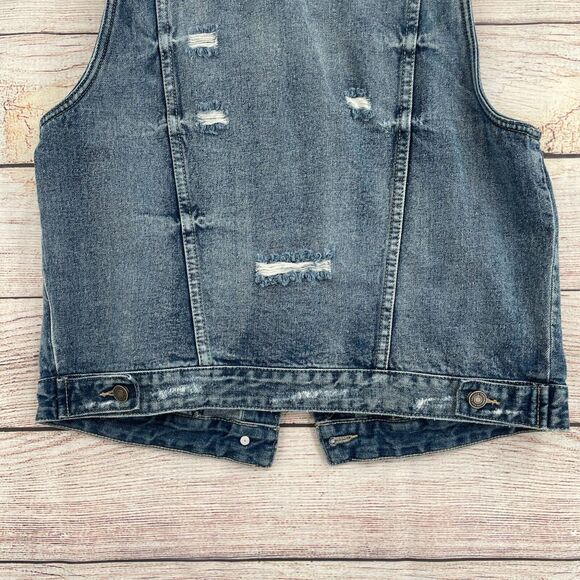 Kancan‎ Distressed Denim Trucker Jean Vest Juniors Size XL Blue Medium Wash - Picture 9 of 15